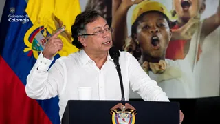 “Me arrodillo ante las cortes”: Gustavo Petro suplica a magistrados no frenar la reforma pensional