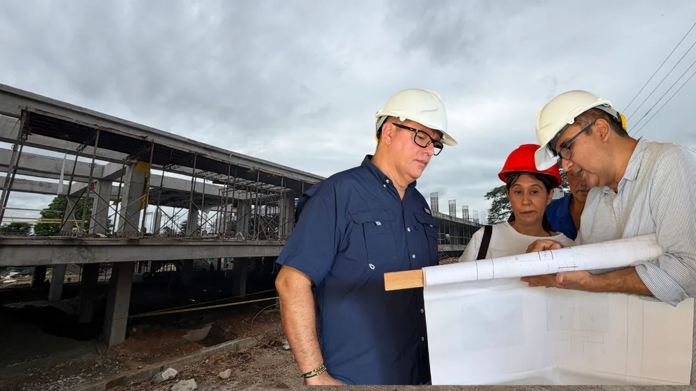 “Logramos sacar adelante un elefante blanco”: Alexander Baquero destacó avances del megacolegio de Pompeya
