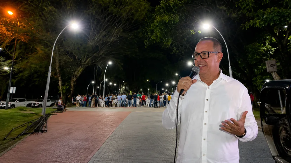 “Así debe quedar todo Villavo”: alcalde de Villavicencio encendió las nuevas luces de la Alameda y la Avenida 40