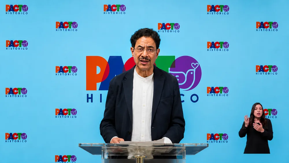 “Desde el primer momento hemos ayudado”: durante la réplica, Iván Cepeda destacó la respuesta del Pacto Histórico ante los damnificados por el terremoto