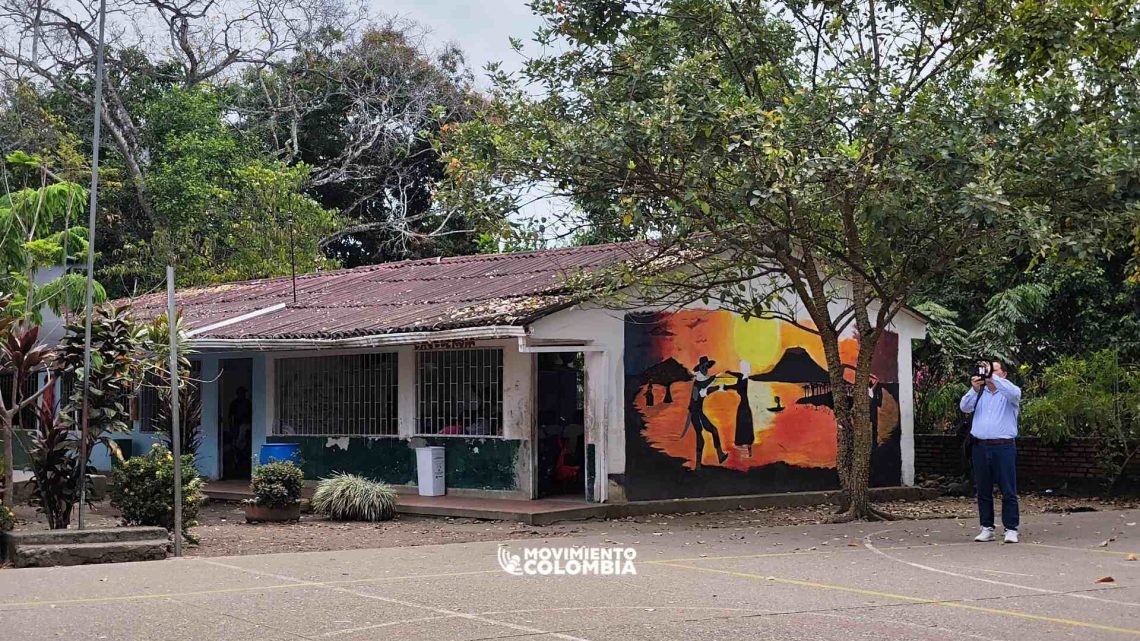 Petro firma contrato millonario suscrito por Gustavo Bolivar para acabar e 20250223 132732 0000