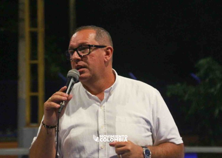 Villavicencio fortalece su infraestructura deportiva con la renovación del Polideportivo de La Alborada 2 Petro firma contrato millonario suscrito por Gustavo Bolivar para acabar el hambre