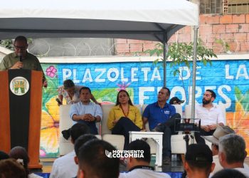 Villavicencio estrena plazoleta recuperada: un compromiso de todos 3 Villavicencio estrena plazoleta recuperada: un compromiso de todos